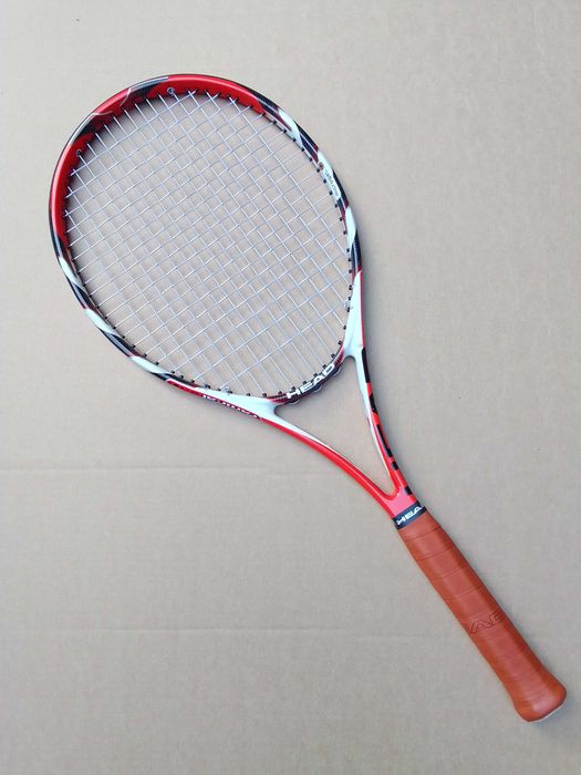 Rakieta head Radical Pro Microgel jak Wilson Yonex