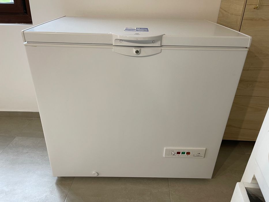 Arca congeladora Indesit