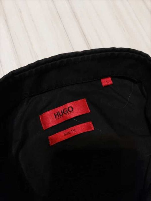 męska koszula bawełniana rozm. L firmy Hugo Boss - czarna