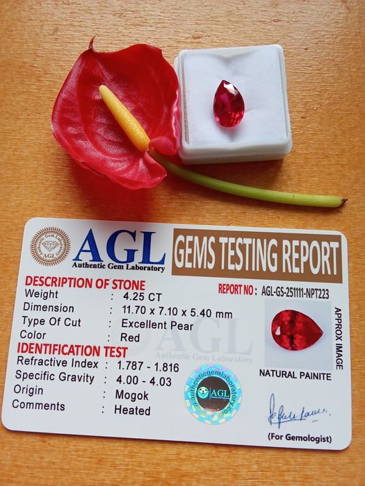 Painite de 4,25 Quilates  Uma Raridade que Transcende o Tempo