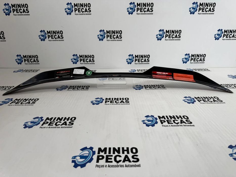 Aileron de mala Peugeot 308 GT Mk3 em preto brilho