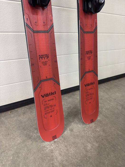 Narty Völkl M7 Mantra 177 cm 2026
