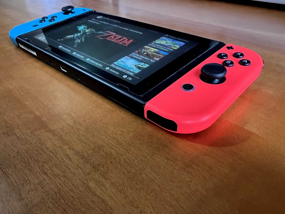 Nintendo Switch V1 Completa com Caixa e Acessórios Originais