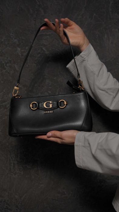 Сумка чорна GUESS