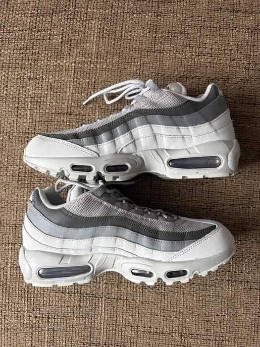 (БЕЗ ПЕРЕДОПЛАТИ) Nike Air Max 95 Grey White найк ейр макс 95 сірі білі кросівки сітка