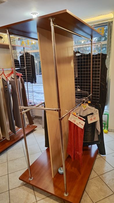 Wieszak sklepowy  na ubrania