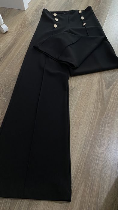 Штани на високій посадці