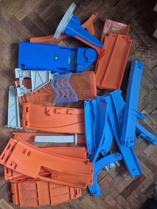 Hot wheels Гігантська петля