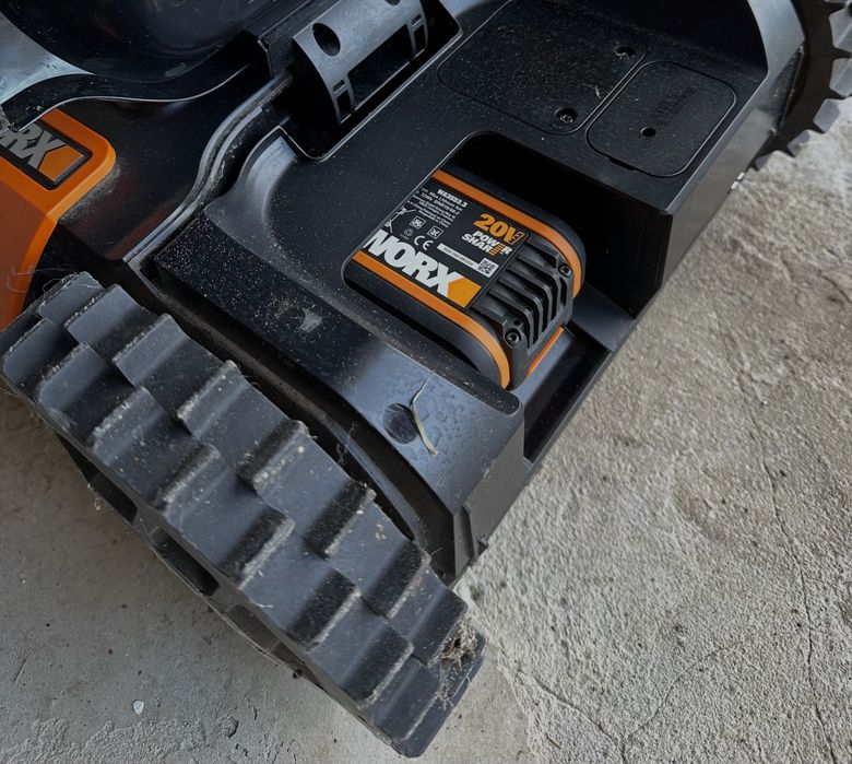 Kosiarka landroid m700