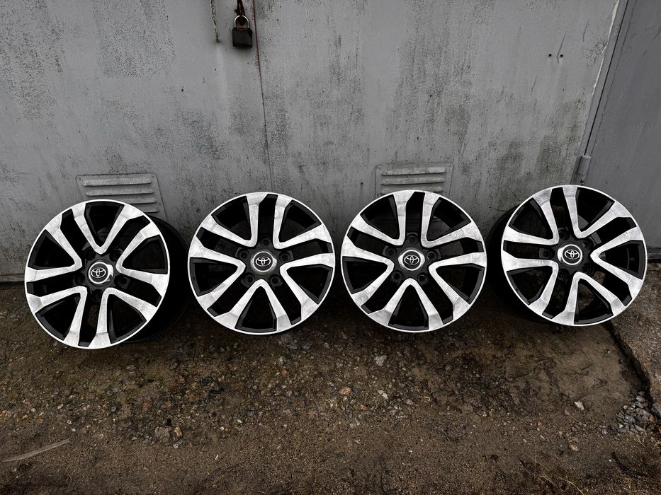 Диски Toyota Land Cruiser Lexus LX Sequoia Tundra R18 комплект 4 шт.