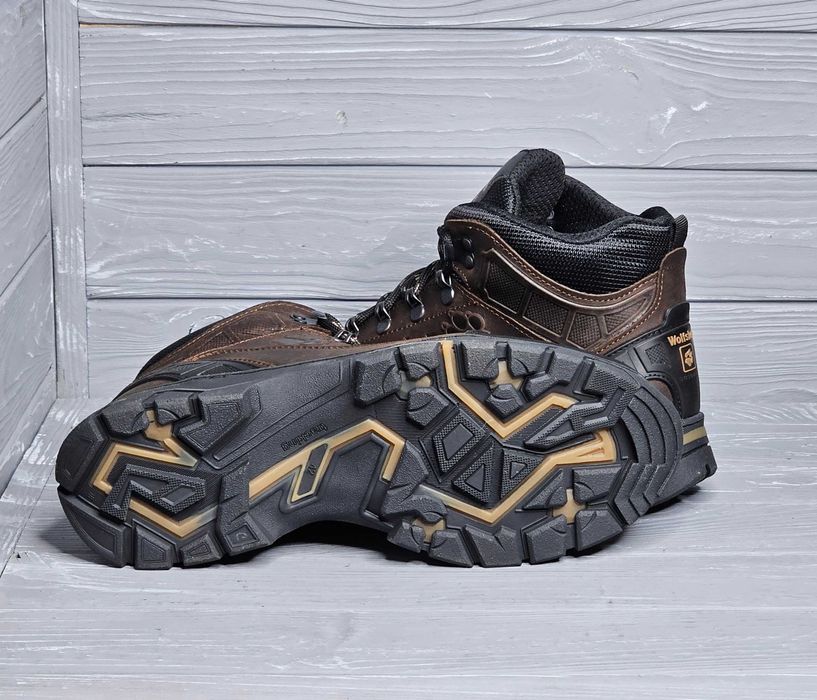 Мужские кожаные черные коричневые зимние прошитые ботинки / кроссовки!