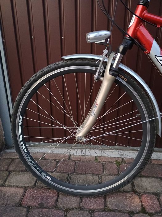 Rower trekkingowy kola 28 rama L