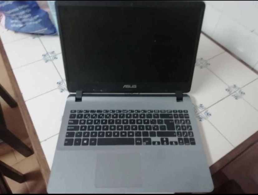 Asus Vivobook 15