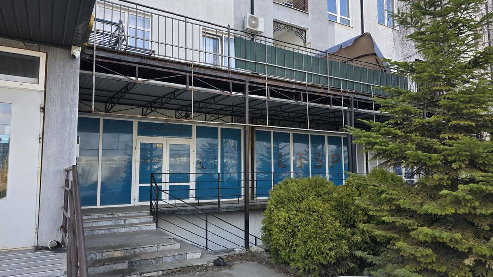 Здається в оренду/продається два приміщення 320/260 кв метра - View 2