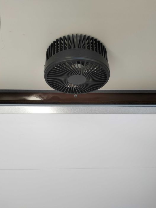 Abrigos para animais de estimação com ventilação, ar frio ou quente