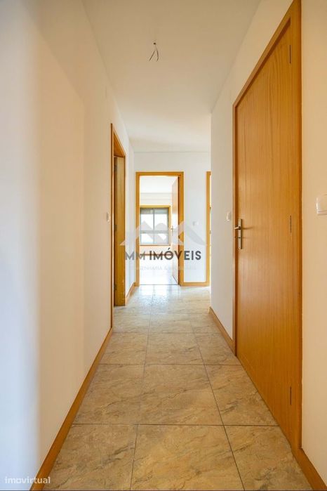 Apartamento T3 | Rio Tinto | Varandas | Condomínio Fechado | Jardim |
