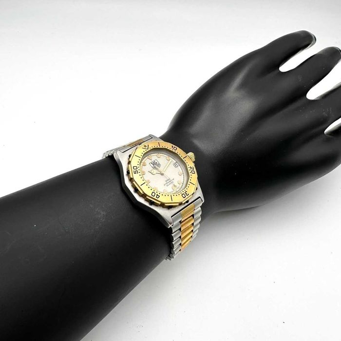TAG Heuer - 3000 professional