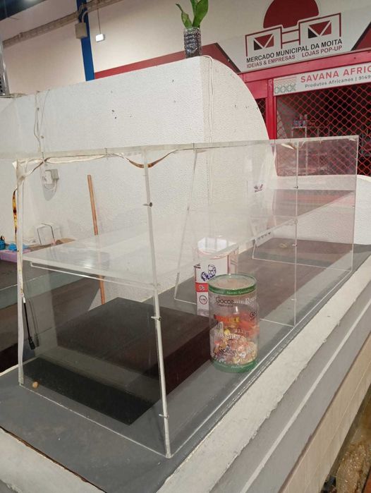 Vitrine em acrílico