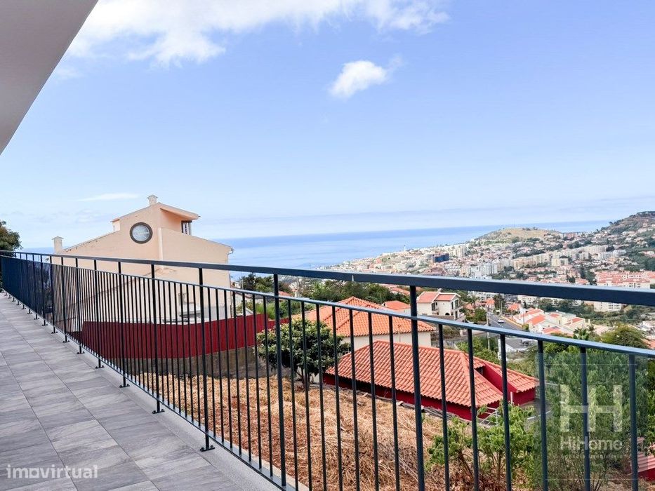 Moradia geminada T3 +1 em São Roque - Funchal