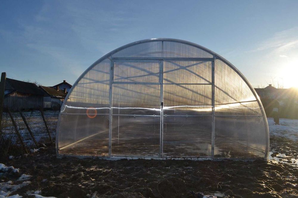 НОВЫЕ теплицы с поликарбонатом с доставкой в Сумы и область ЗАВОД