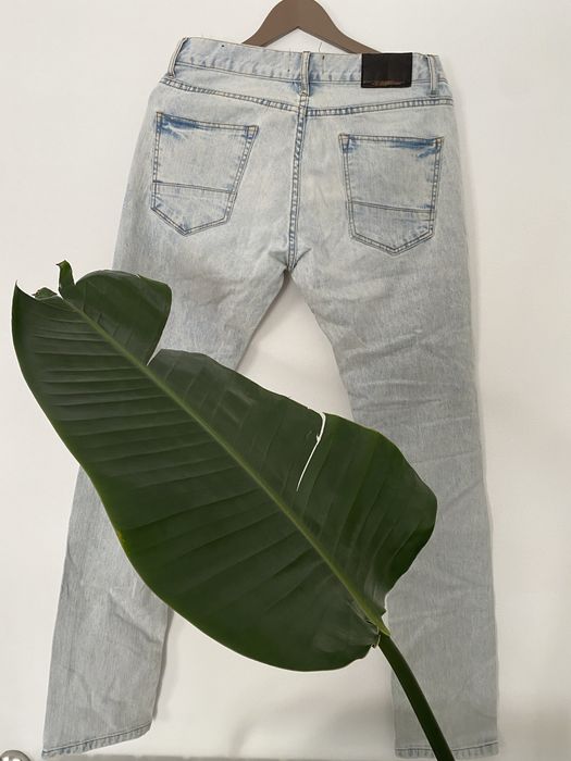 Calças de ganga clara da Zara