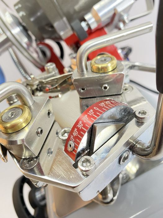 Máquina de Afiar Alicates de Cutícula