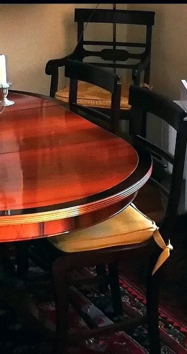 Mesa de Jantar (antiga) extencível com 2 tábuas ) tampo em raiz noguei