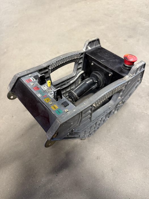 Pilot joystick manipulator do podnośnika JLG