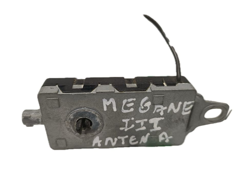 Amplificador de antena RENAULT Megane III (BZ0_)