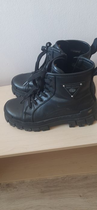 Buty wysokie damskie