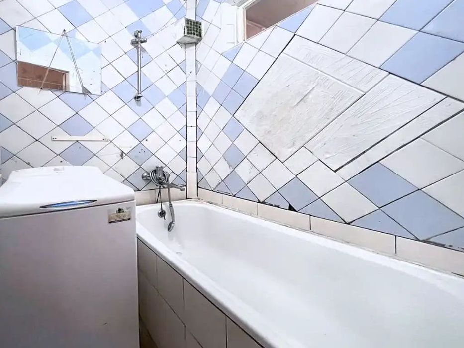 Продаж 2 кімнатної квартири Робоча