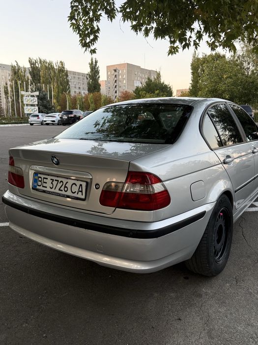 Продам  авто  марки BMW 2002 р обмін не цікавить