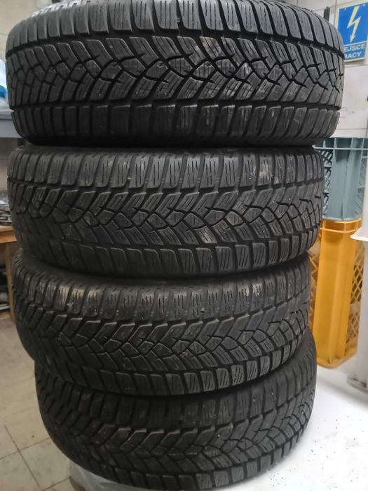 Zimowe opony Fulda 205/60 R16 2017r. Bieżnik 6,5 mm Komplet 4 sztuki