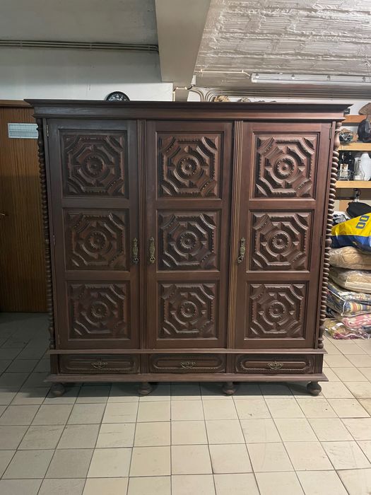 Armário Vintage Guarda Roupa