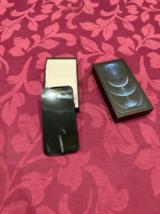 Iphine 12 pro max 256