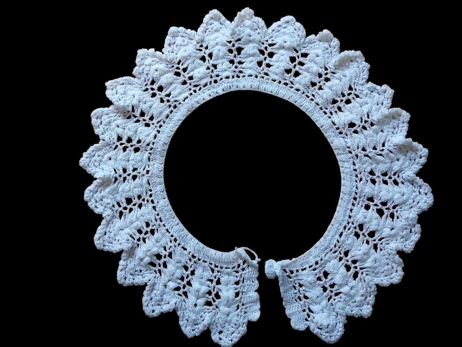 Вязаный ажурный воротник