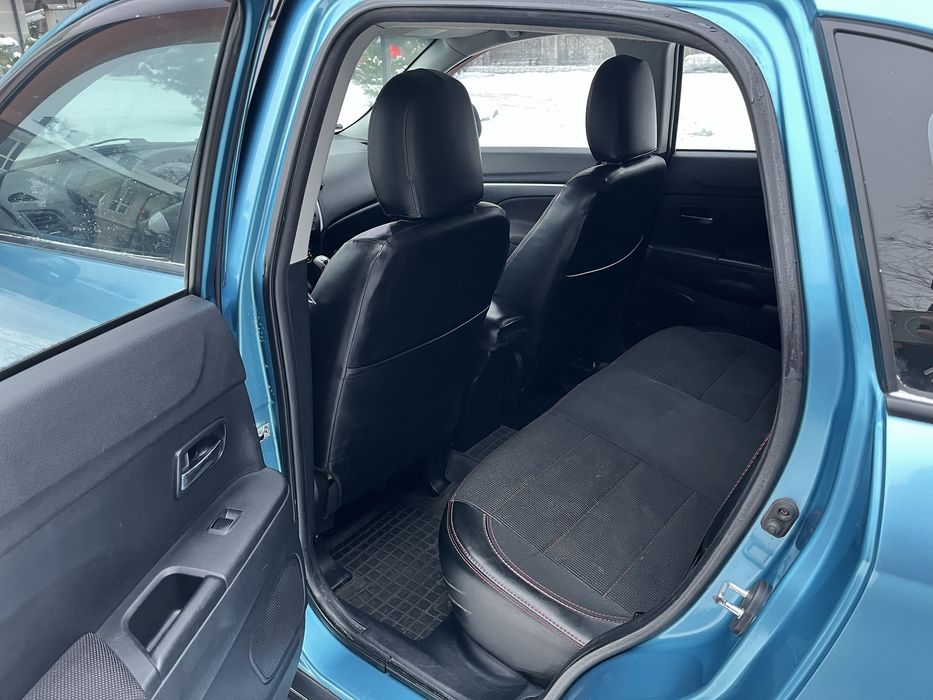 Mitsubishi ASX 2011 року