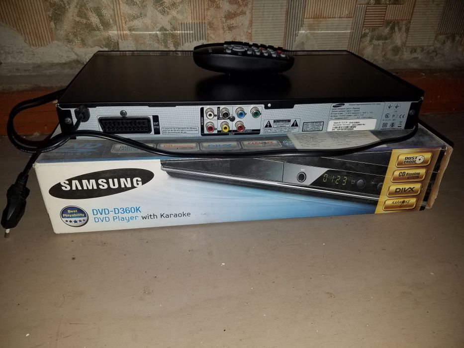 DVD проигрыватель с караоке Samsung D360K