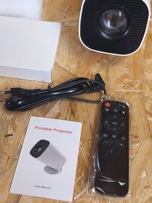 Projetor P 30 Pro Ultra HD Android Na caixa.