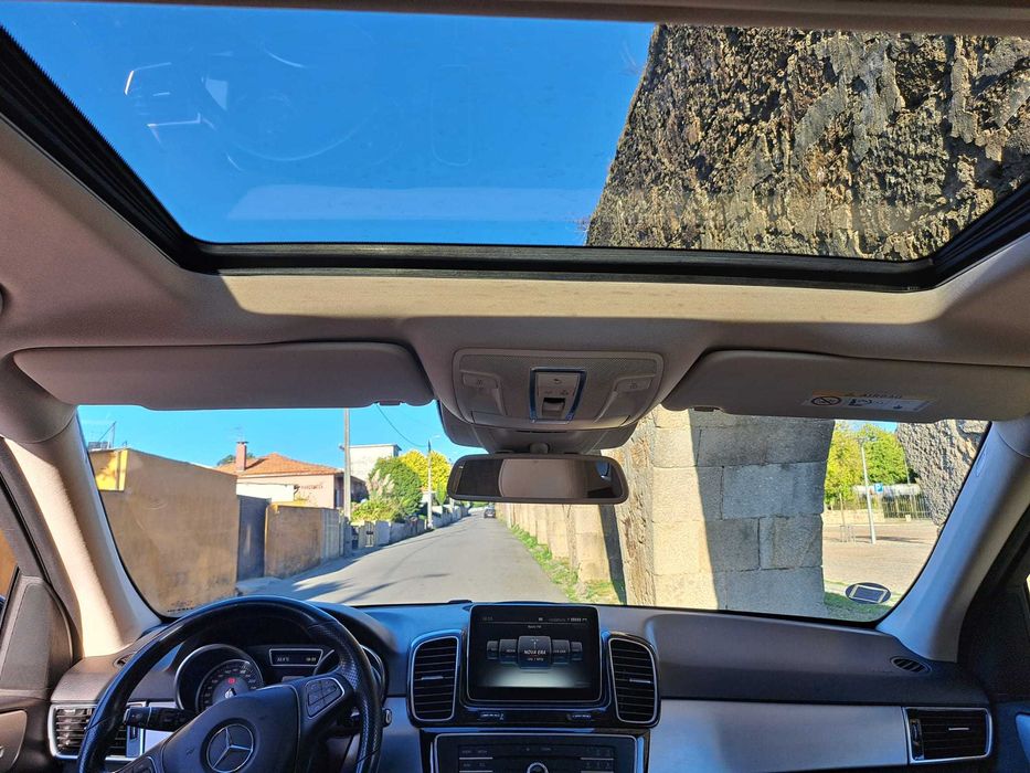 Mercedes GLE 250 D-4Matic-9G TRONIC-AMG LINE- FULL EXTRAS