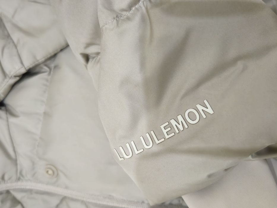 Куртка жіноча  Lululemon Wunder Puff
