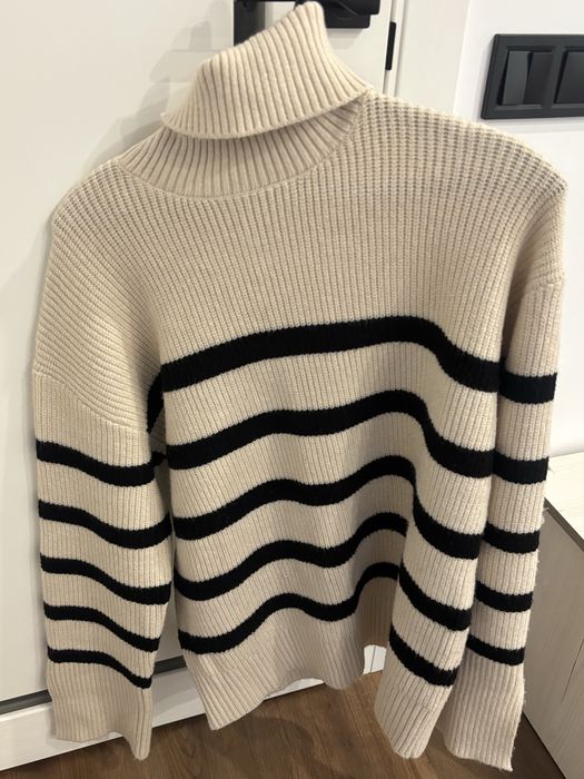 Світер зара в полоску чорно білий zara