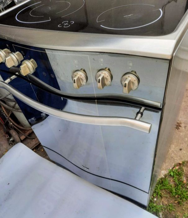 Piekarnik na prad Amica Szklo