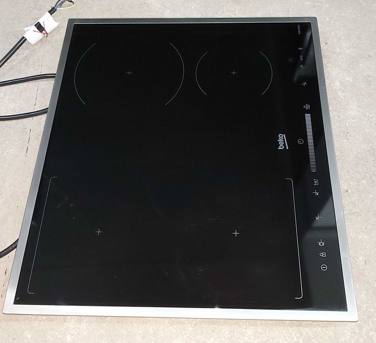 Топовая индукционная варочная панель 60см Beko HII64500FHTX Flex-зона