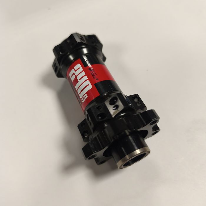 Piasta przednia DT Swiss 240s IS Straightpull 15x100 NOWA 28H