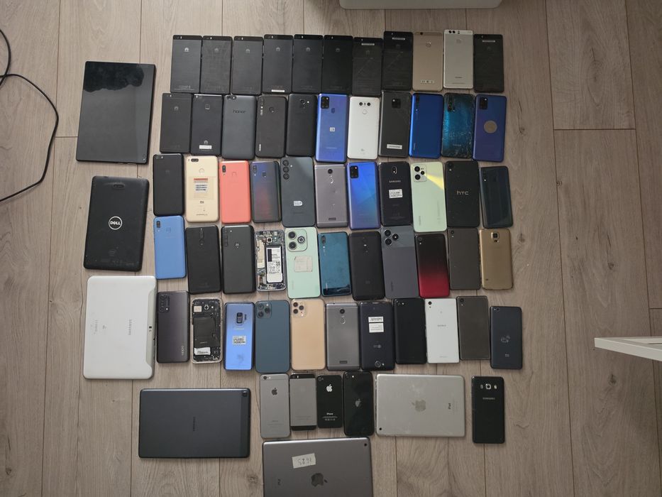 Sprzedam dużą ilość telefonów/tabletów/laptopów samsung /Iphone itp.