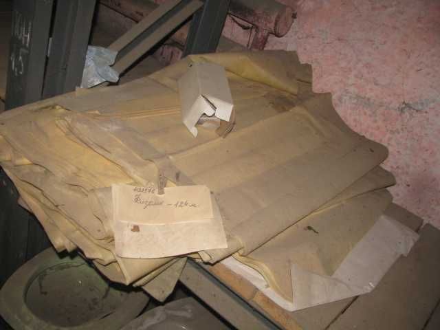 Флізелін клейовий білий.