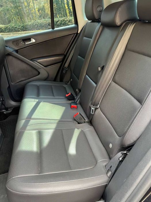 Volkswagen Tiguan      2016