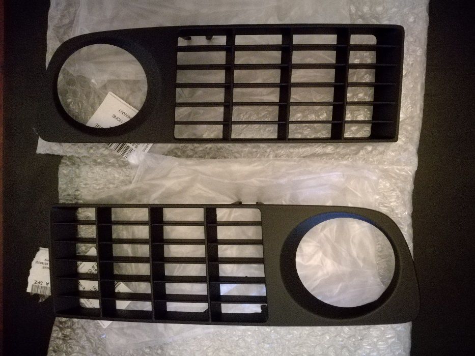 Grelhas Faróis nevoeiro Audi S3 8L NOVAS e ORIGINAIS