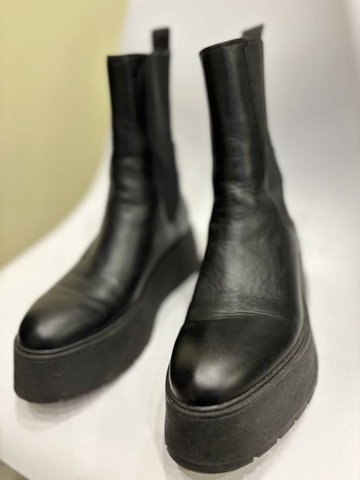 Продам сапоги женские Zara